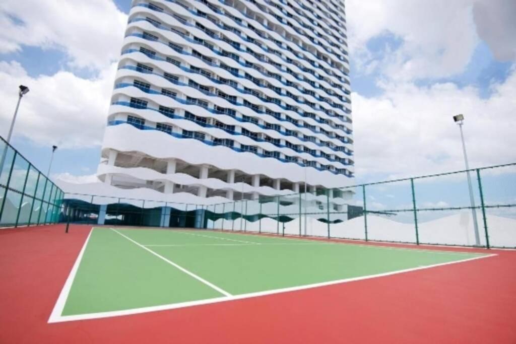 The Wave - Kota Laksamana -- Pool View -- 6 Pax Appartement Malacca Buitenkant foto